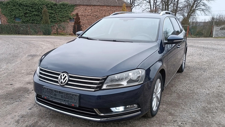 Volkswagen Passat cena 32700 przebieg: 226000, rok produkcji 2011 z Gubin małe 301